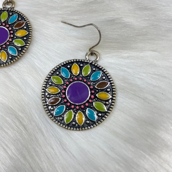 Silver Tone Enamel Pierced Earrings - Picture 2 of 9